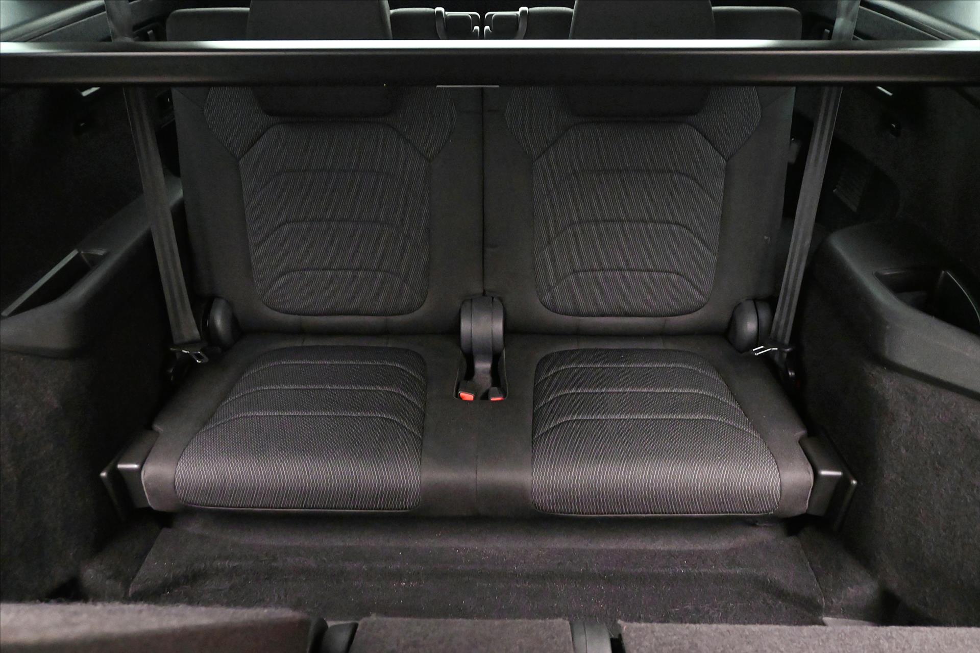 Main photo of the car Skoda Kodiaq 2,0 TDI 110 kW DSG 7MÍST Záruka až 5 let (30)