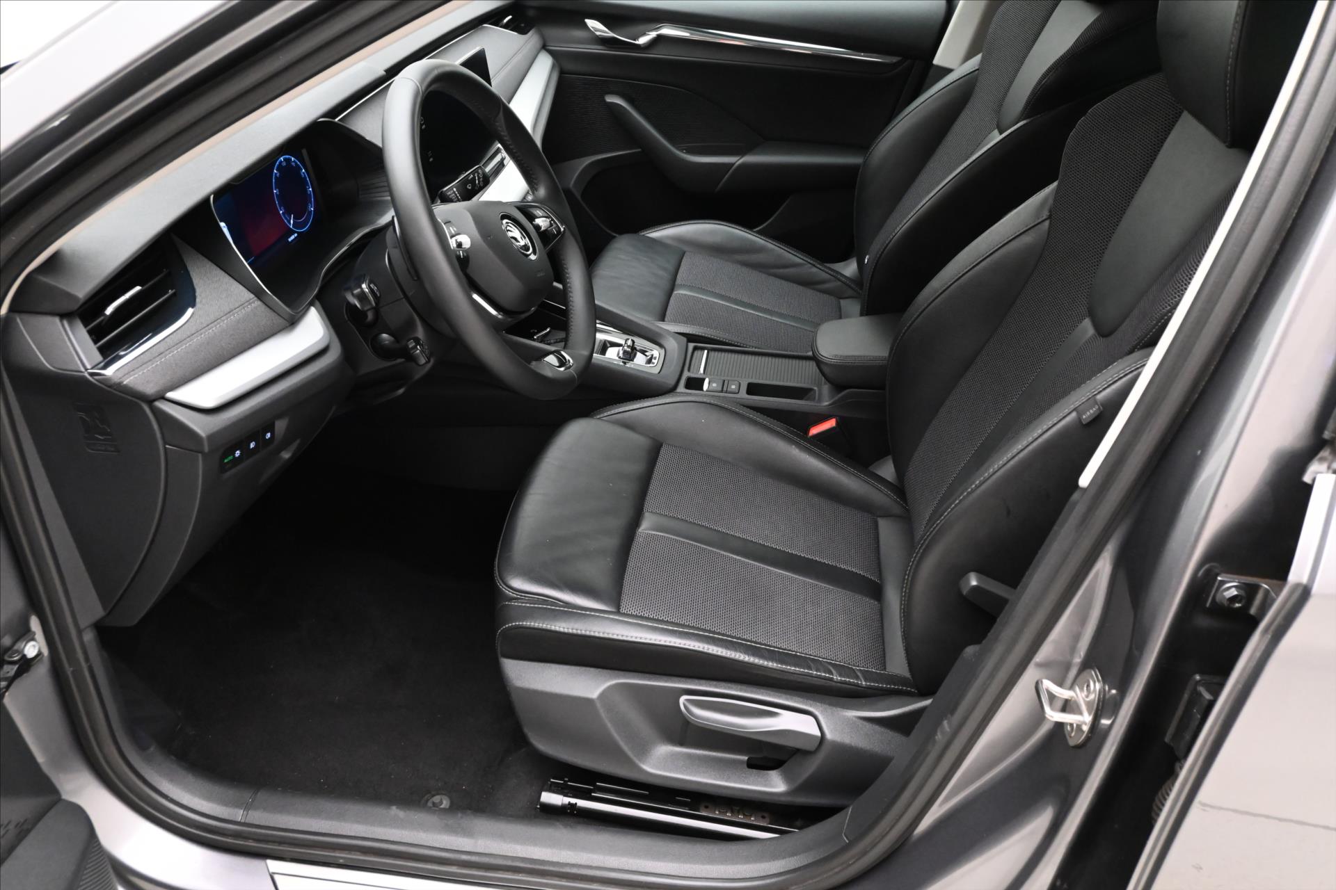 Main photo of the car Skoda Octavia 2.0 TDI 110 kW DSG Style Warranty up to 5 years (13)