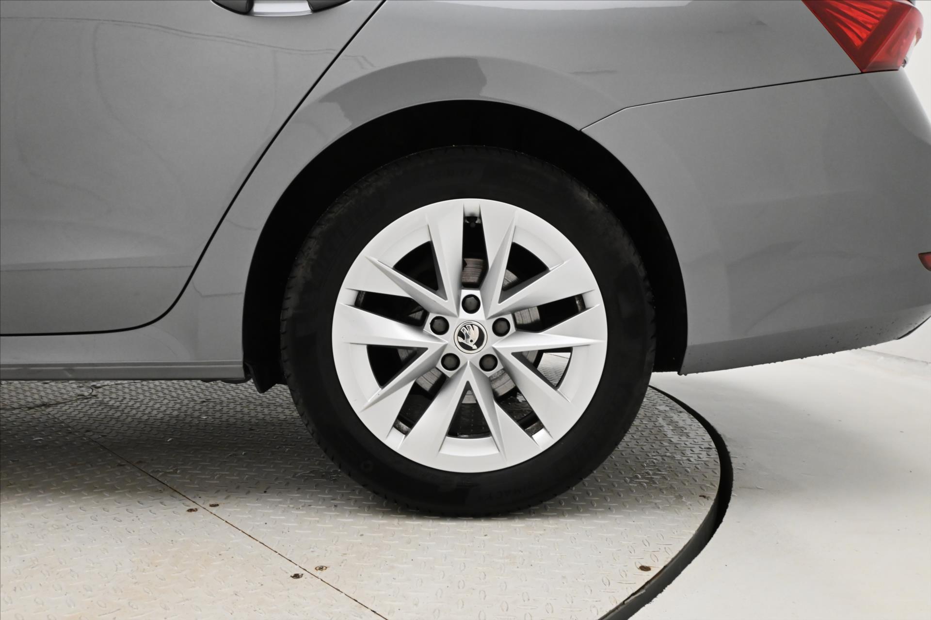 Main photo of the car Skoda Octavia 2.0 TDI 110 kW DSG Style Warranty up to 5 years (30)