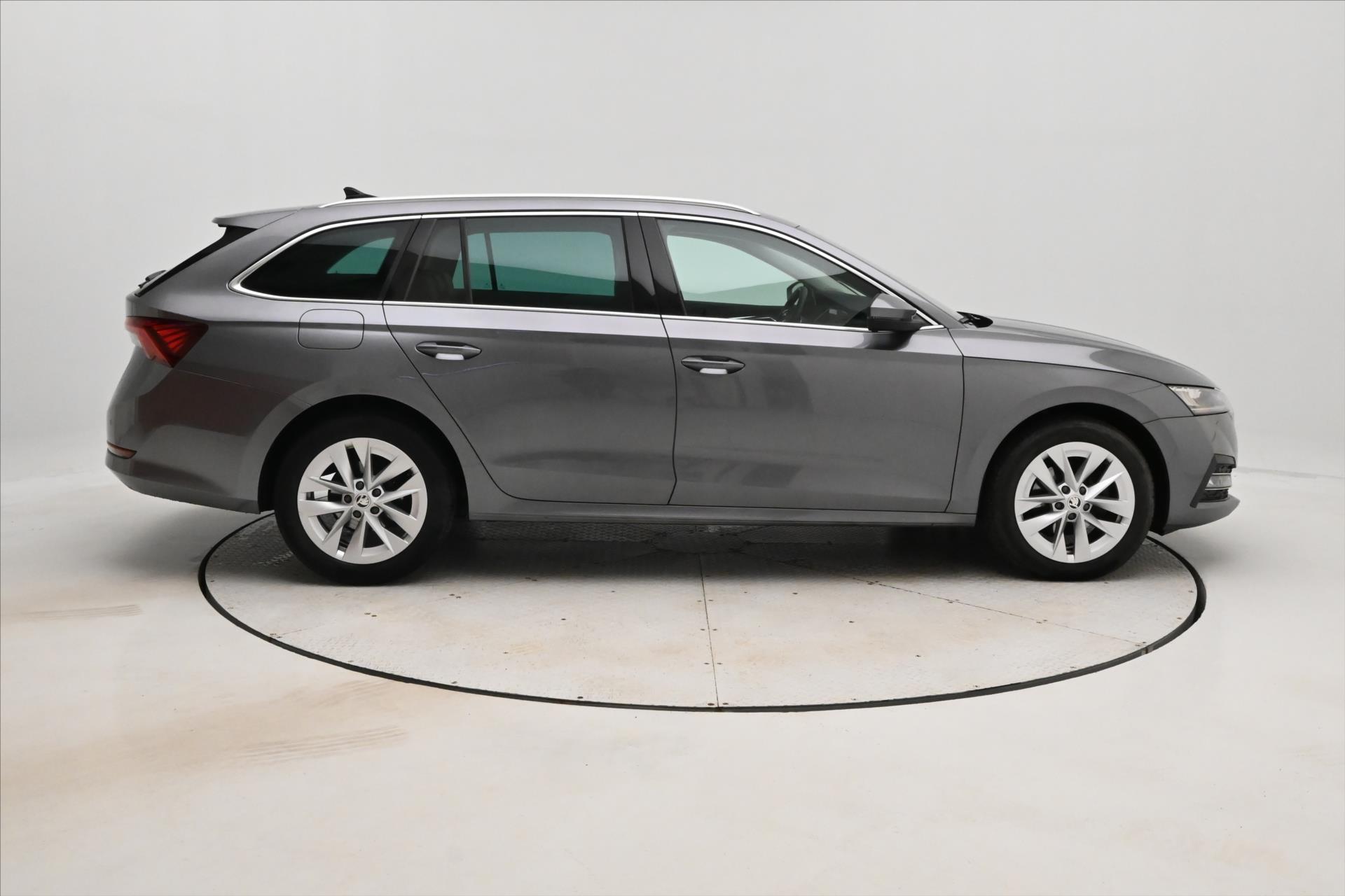 Main photo of the car Skoda Octavia 2.0 TDI 110 kW DSG Style Warranty up to 5 years (4)