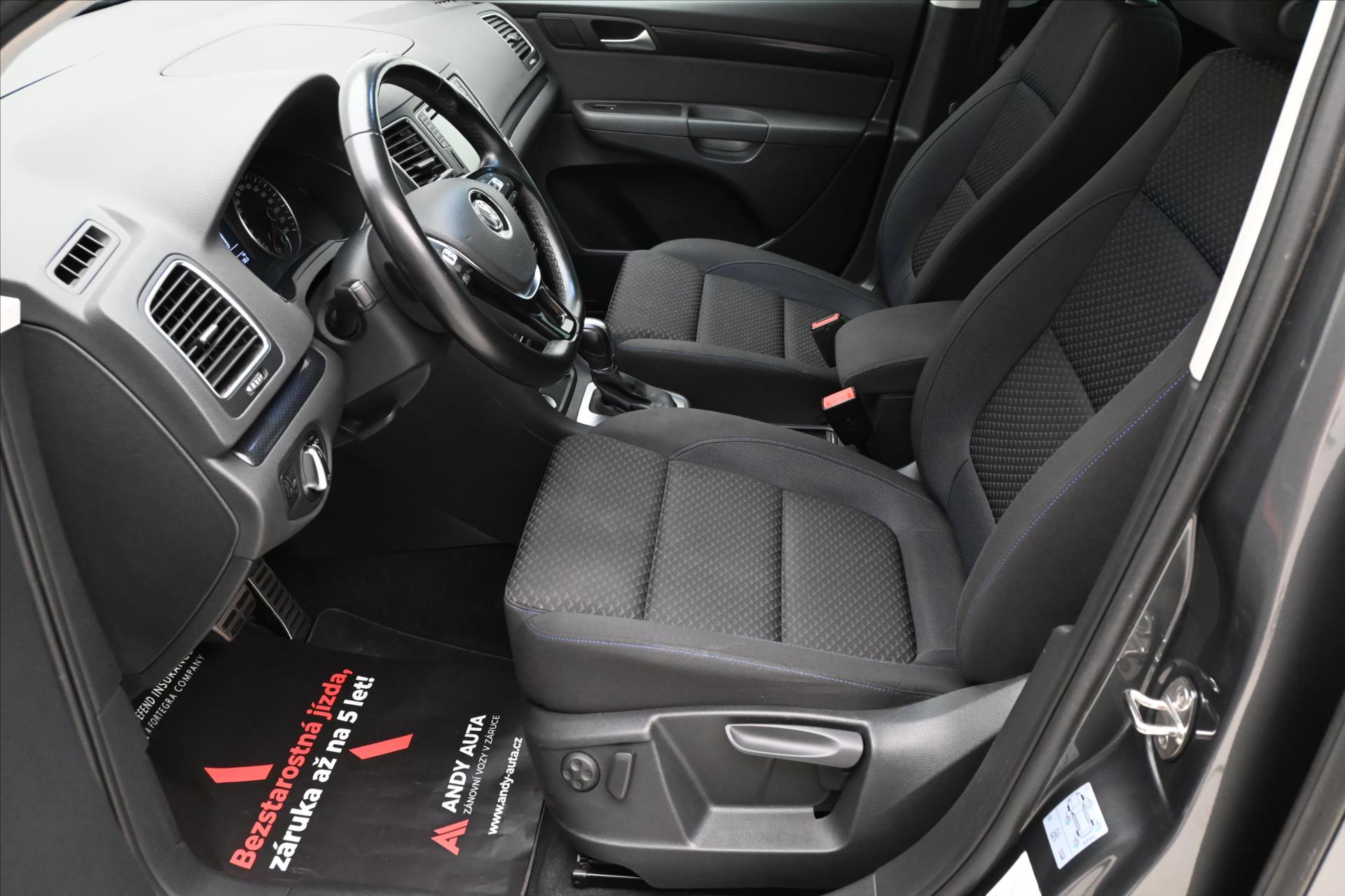 Hlavní fotografie vozu Volkswagen Sharan 2,0 TDI 110 kW DSG 7MÍST Záruka až 5 let (14)