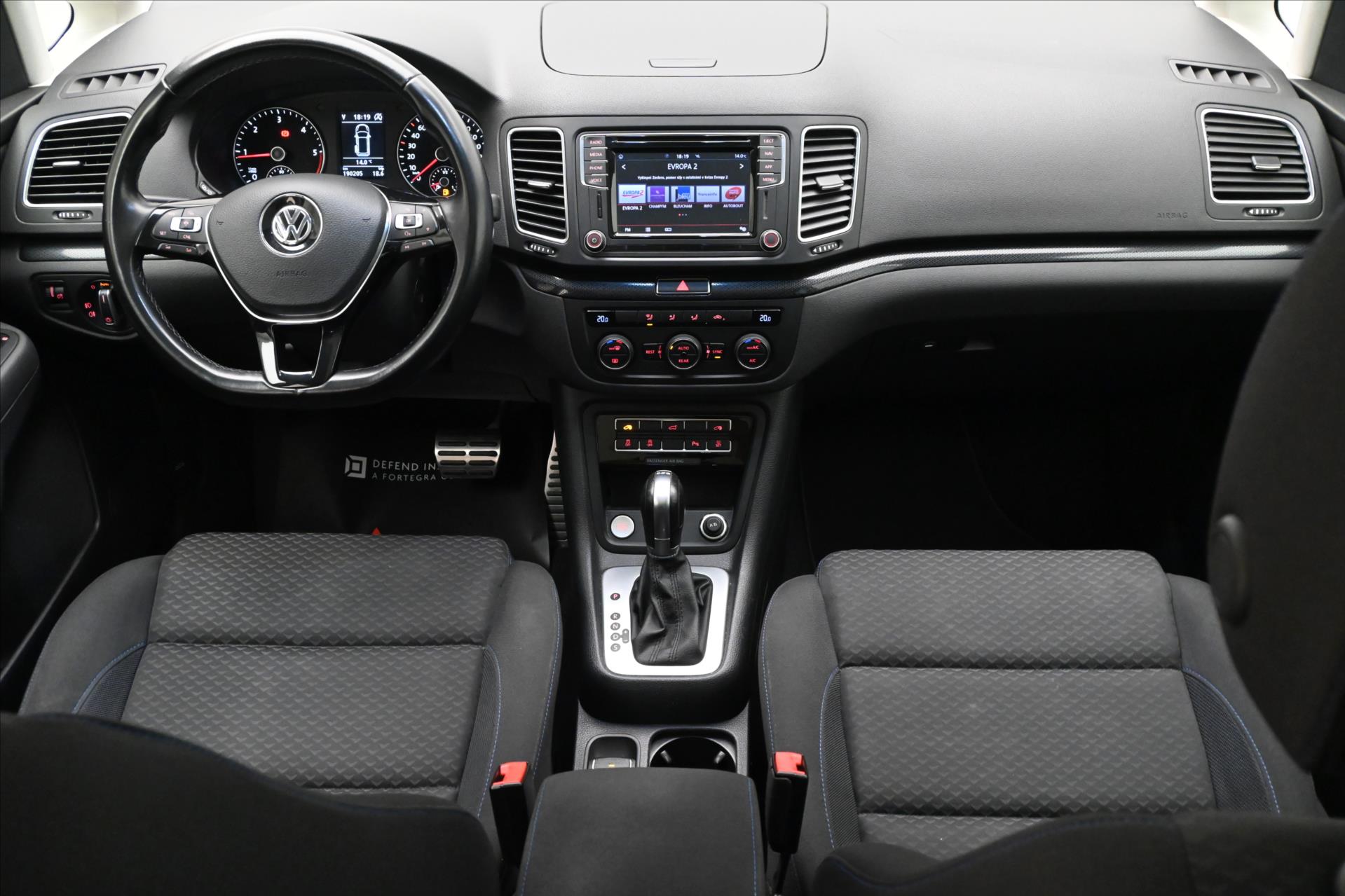 Hlavní fotografie vozu Volkswagen Sharan 2,0 TDI 110 kW DSG 7MÍST Záruka až 5 let (16)