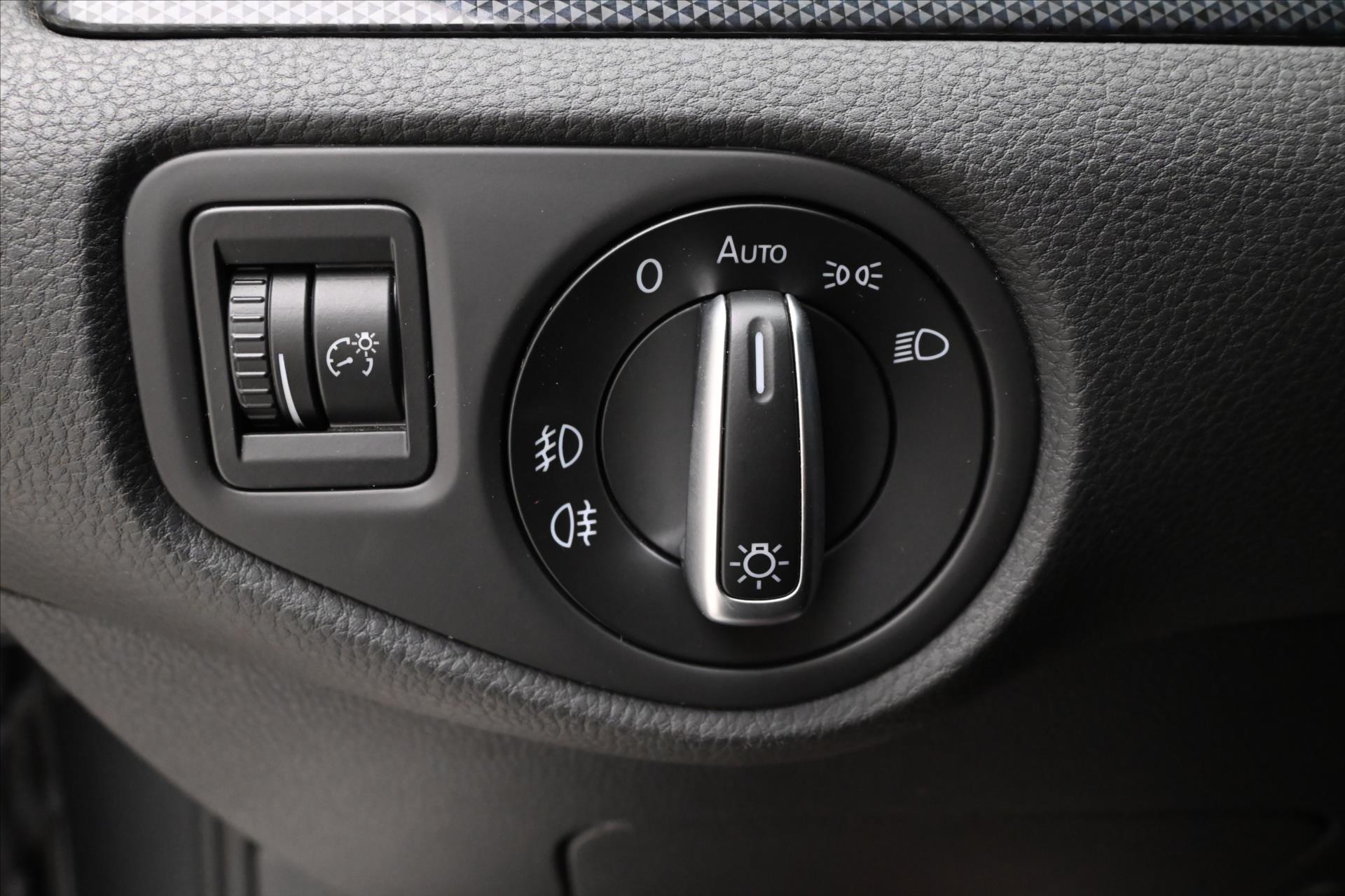 Hlavní fotografie vozu Volkswagen Sharan 2,0 TDI 110 kW DSG 7MÍST Záruka až 5 let (26)