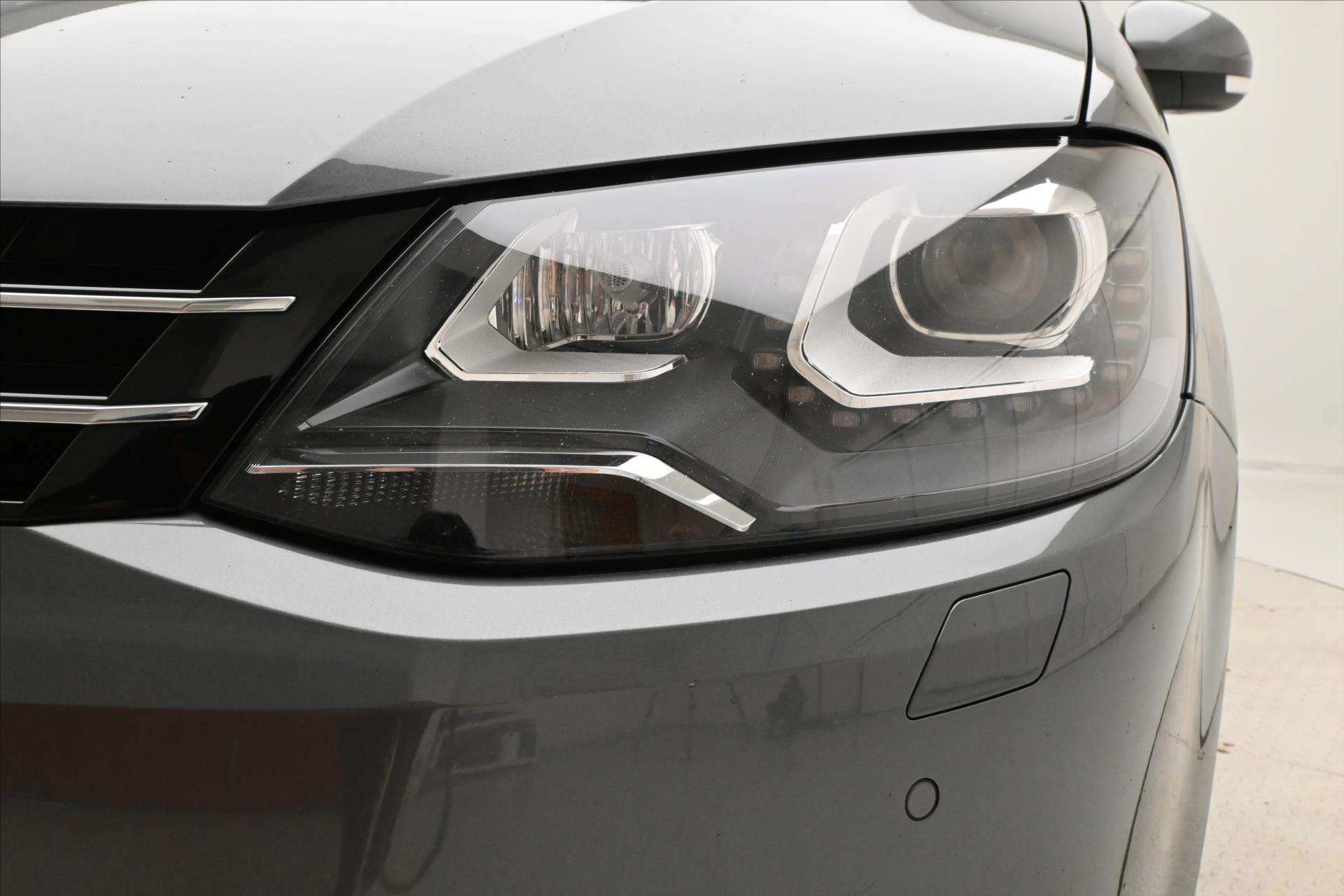 Hlavní fotografie vozu Volkswagen Sharan 2,0 TDI 110 kW DSG 7MÍST Záruka až 5 let (30)