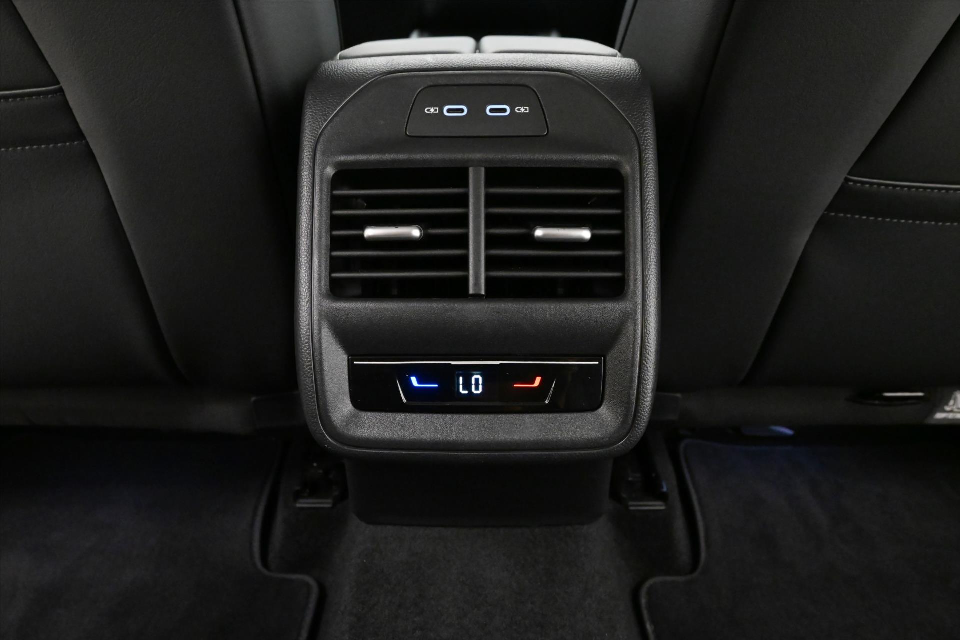 Main photo of the car Volkswagen Passat 2.0 TDI 110 kW DSG Business Warranty up to 5 years (23)
