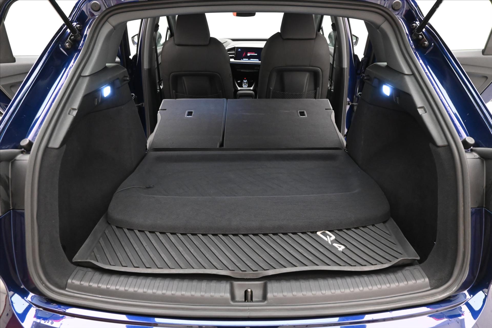 Hlavní fotografie vozu Audi Q4 40 e-tron 150kW 82kWh SOH 92% Záruka až 3 roky (11)