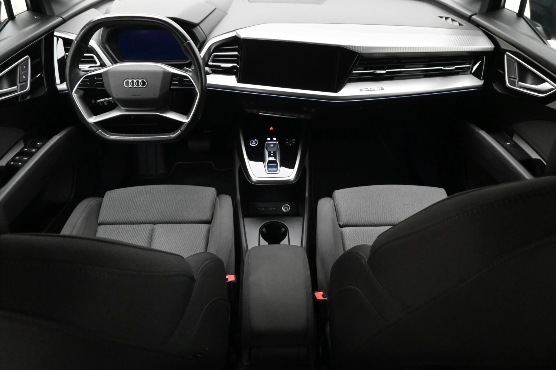Hlavní fotografie vozu Audi Q4 40 e-tron 150kW 82kWh SOH 92% Záruka až 3 roky (15)
