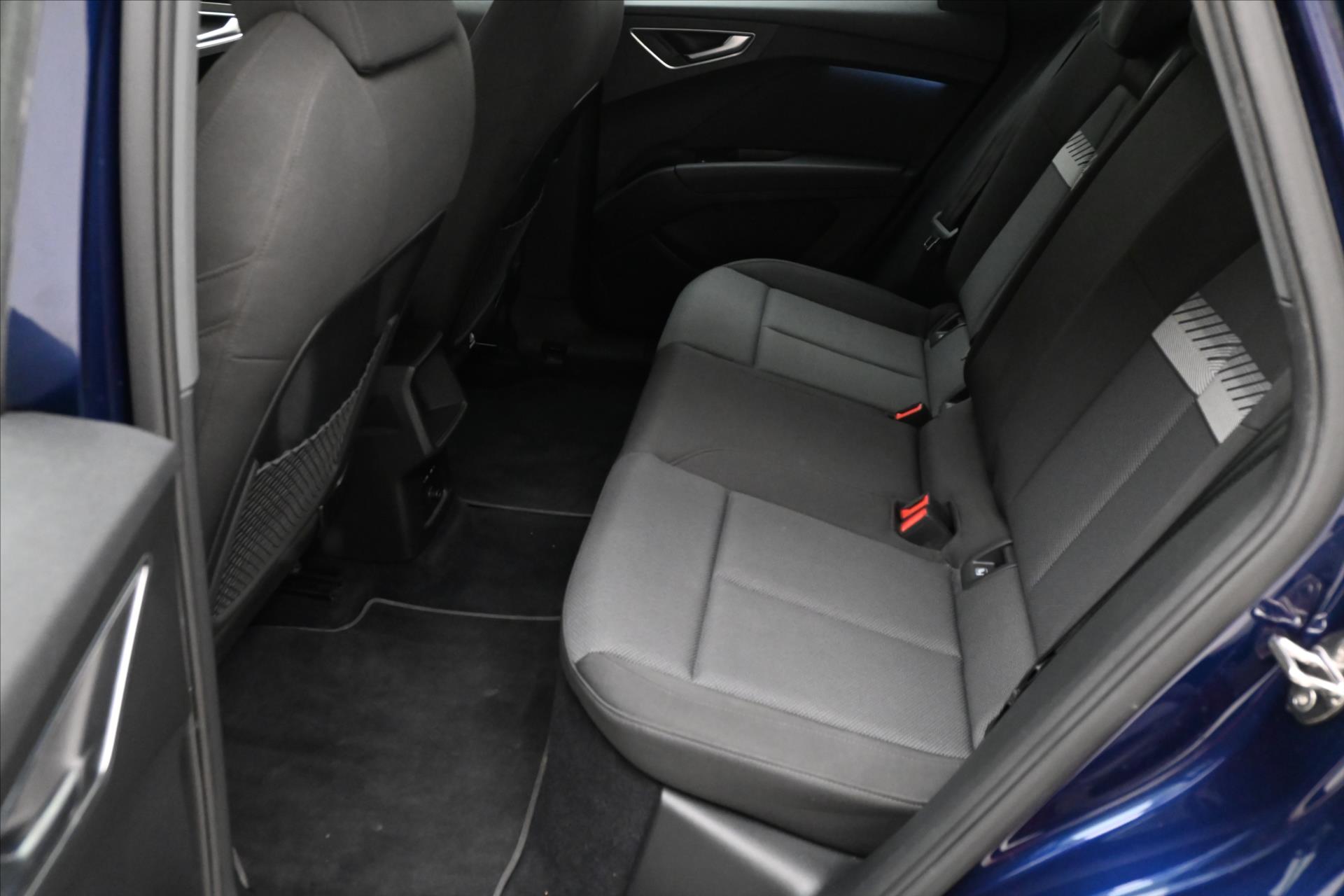 Hlavní fotografie vozu Audi Q4 40 e-tron 150kW 82kWh Záruka až 3 roky (13)