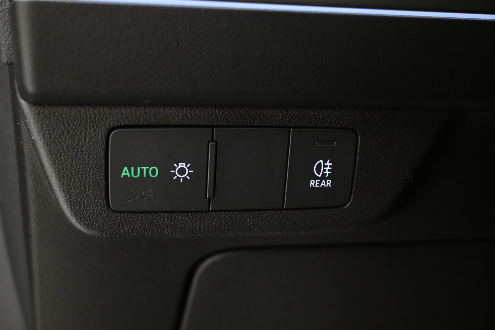 Hlavní fotografie vozu Audi Q4 40 e-tron 150kW 82kWh Záruka až 3 roky (23)