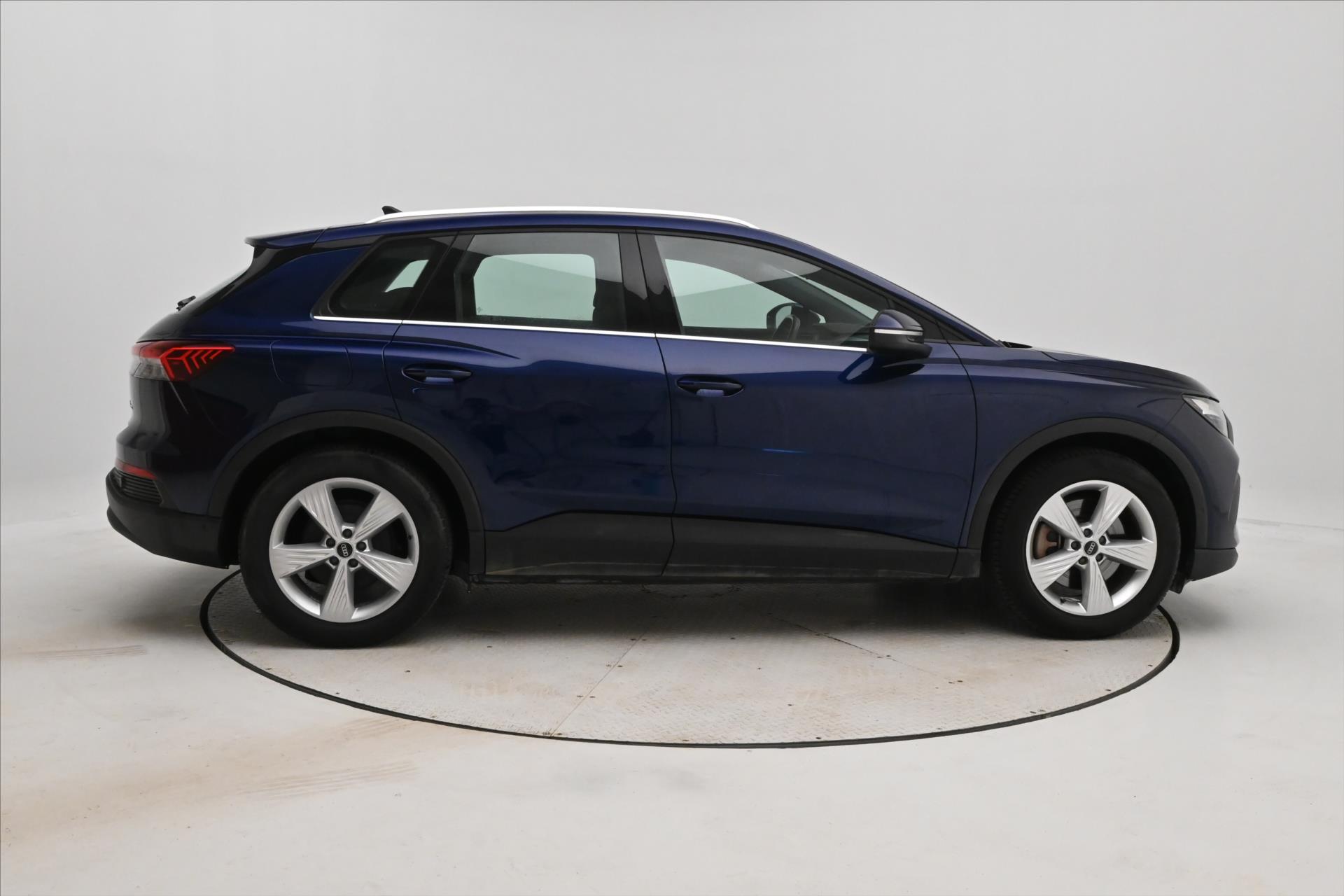 Hlavní fotografie vozu Audi Q4 40 e-tron 150kW 82kWh Záruka až 3 roky (4)