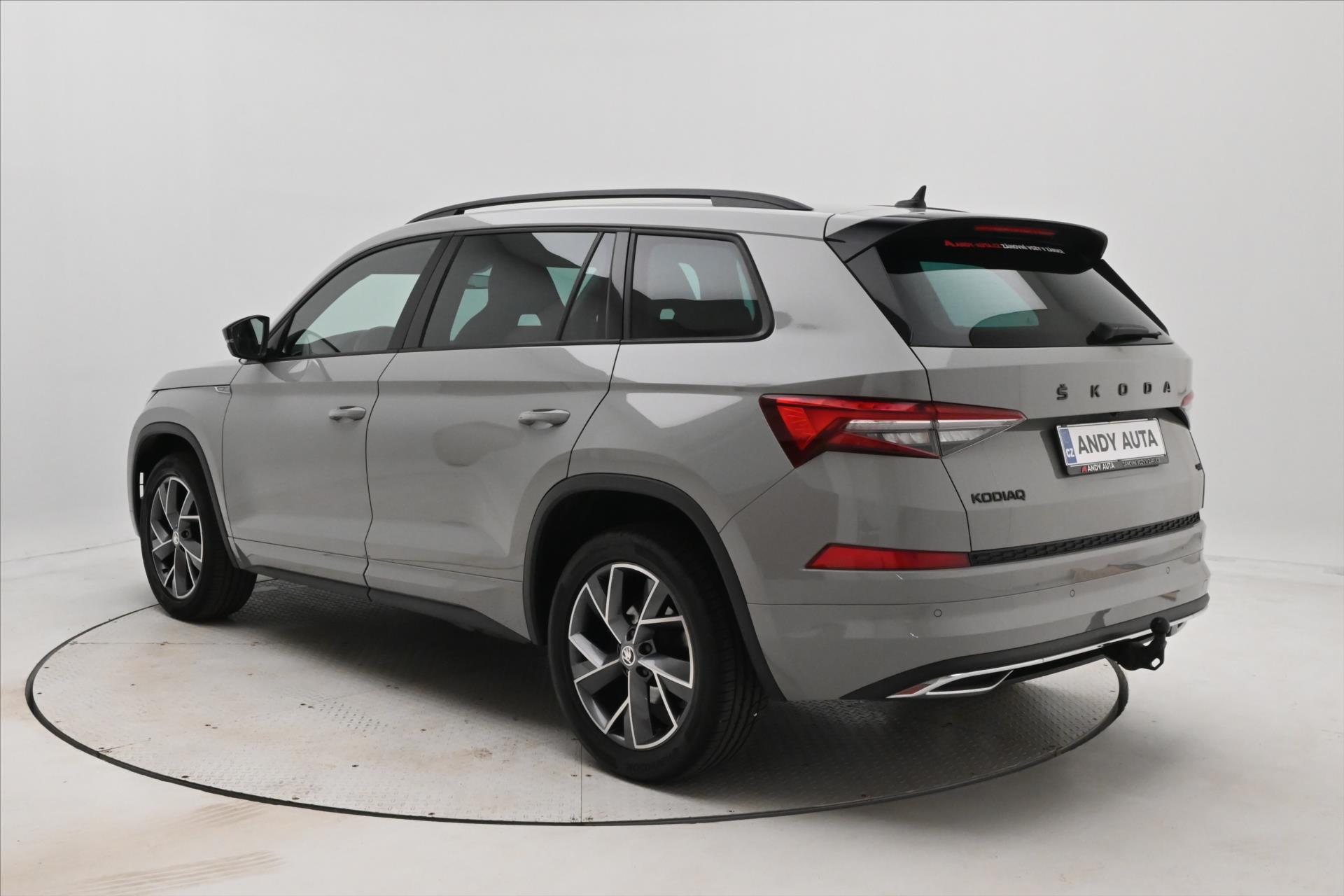 Hlavní fotografie vozu Škoda Kodiaq 2,0 TDI 147kW DSG 4x4 Sport LINE Záruka až 5 let (7)