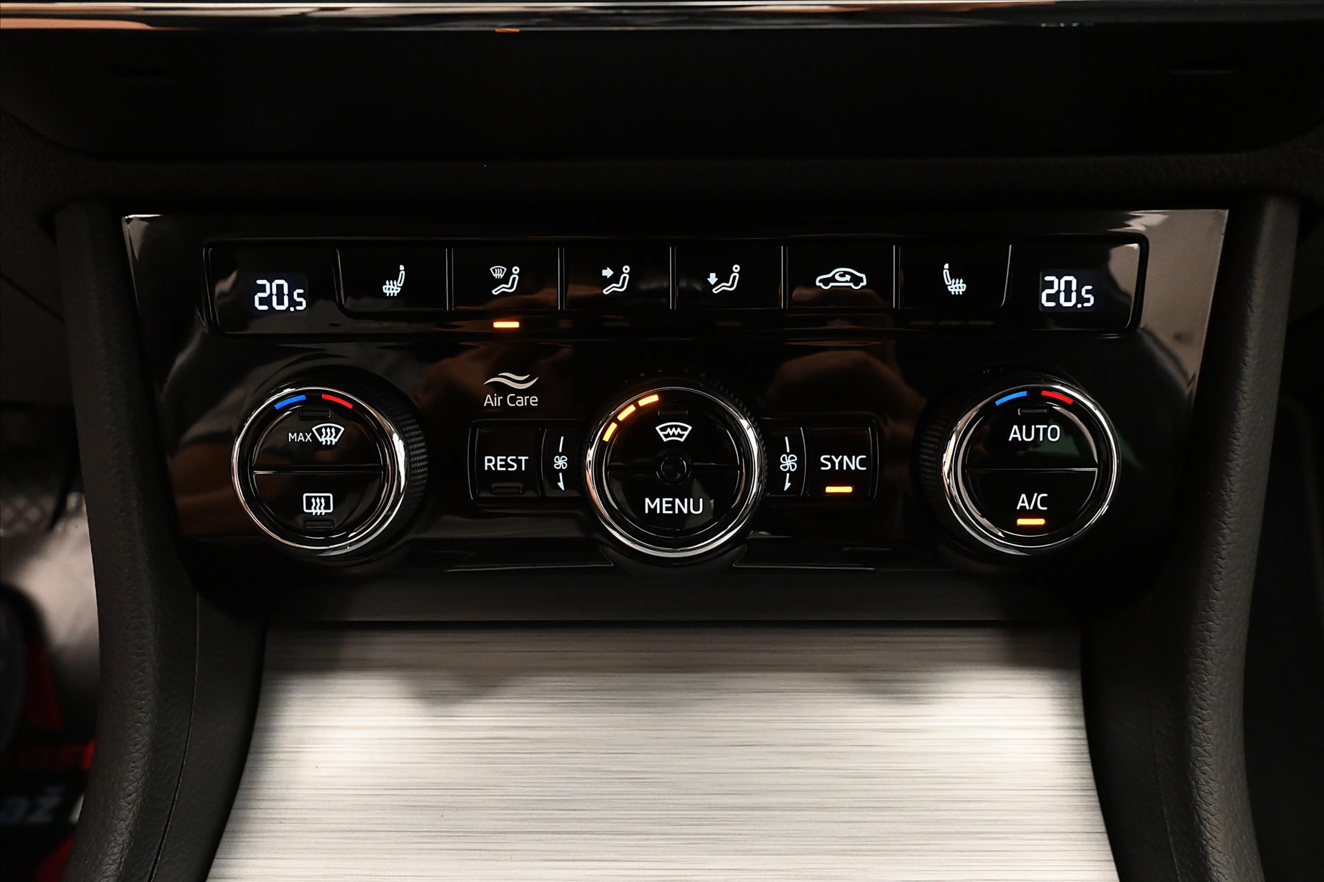 Hlavní fotografie vozu Škoda Superb 1,5 TSI 110 kW Ambition Záruka až 5 let (21)