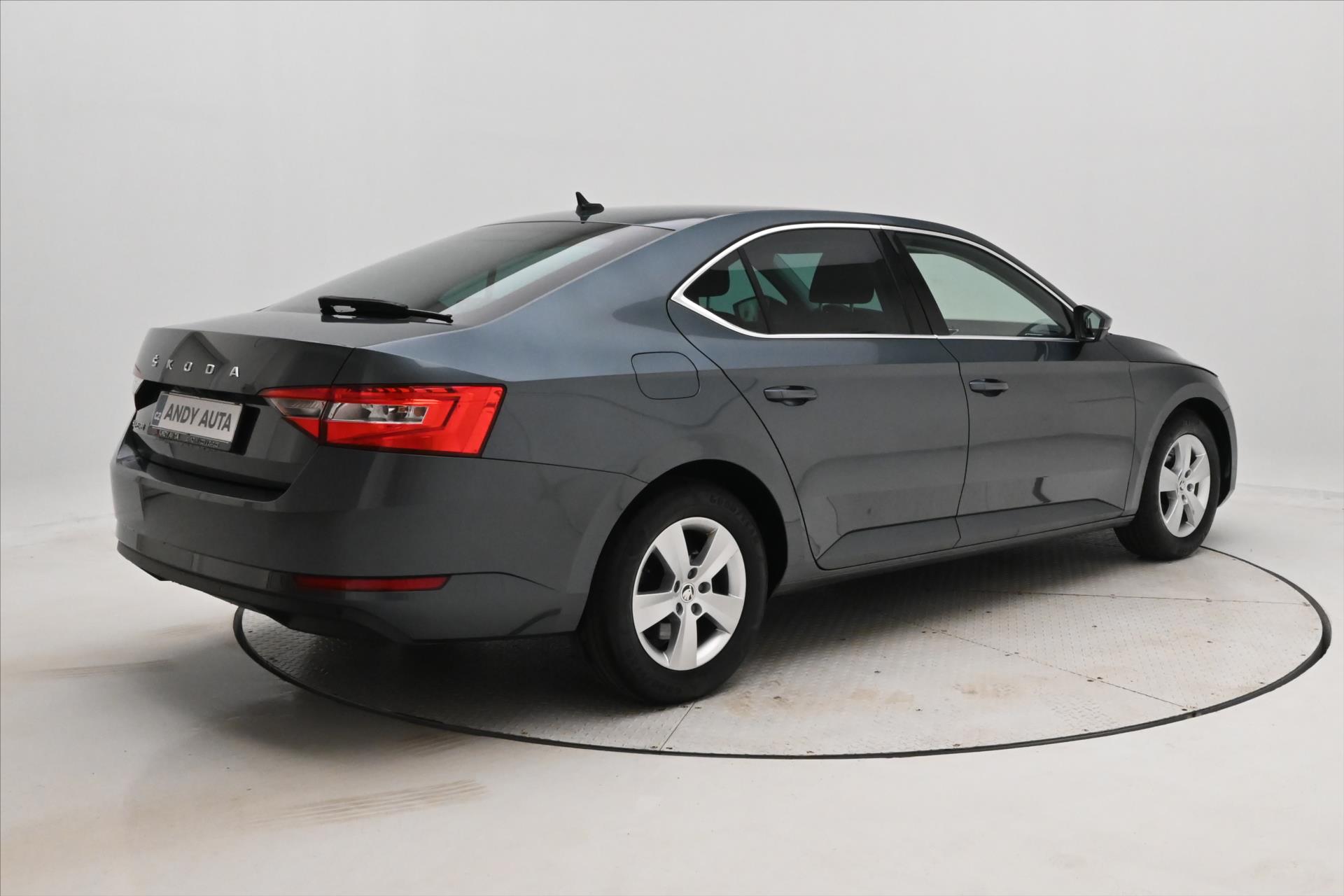 Hlavní fotografie vozu Škoda Superb 1,5 TSI 110 kW Ambition Záruka až 5 let (5)