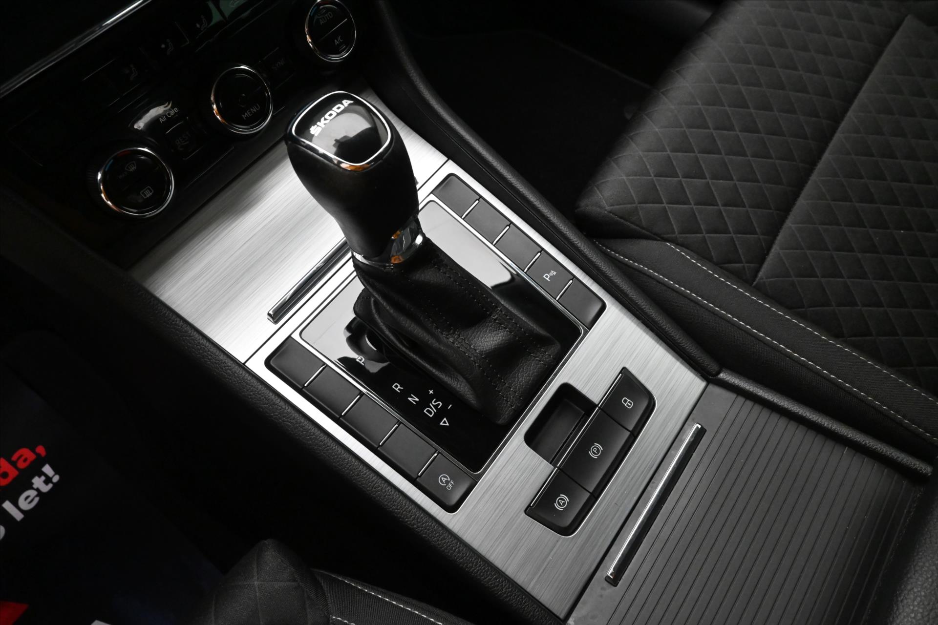 Hlavní fotografie vozu Škoda Superb 2,0 TDI 110kW DSG NAVIGACE Záruka až 5 let (23)