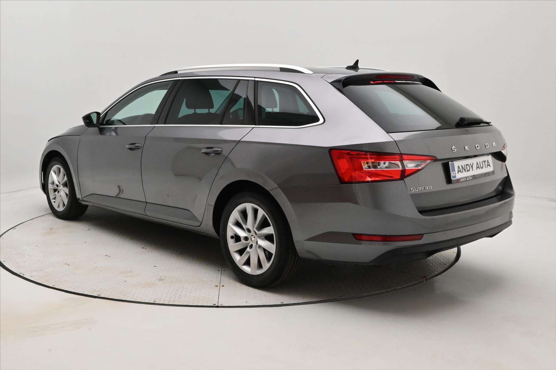 Hlavní fotografie vozu Škoda Superb 2,0 TDI 110kW DSG NAVIGACE Záruka až 5 let (8)