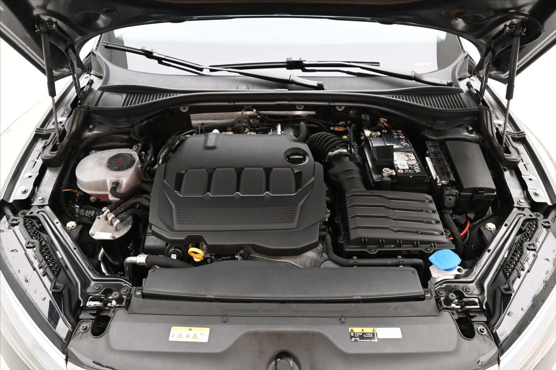 Hlavní fotografie vozu Škoda Superb 2,0 TDI 110kW DSG NAVIGACE Záruka až 5 let (10)