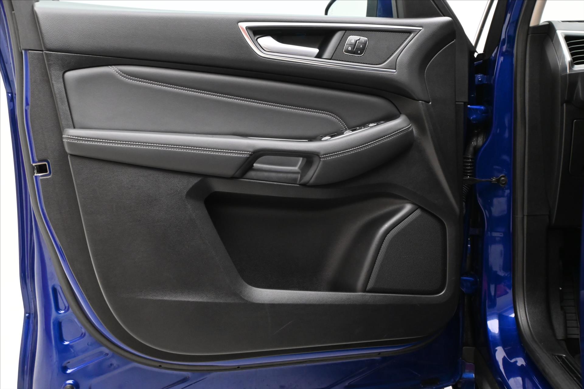 Hlavní fotografie vozu Ford S-MAX 2,0 TDCi 132 kW Záruka až 5 let (24)