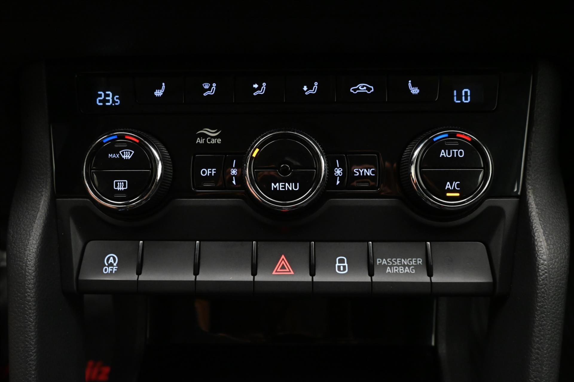 Main photo of the car Skoda Karoq 1.5 TSI 110 kW Ambition Towing Warranty up to 5 years (20)