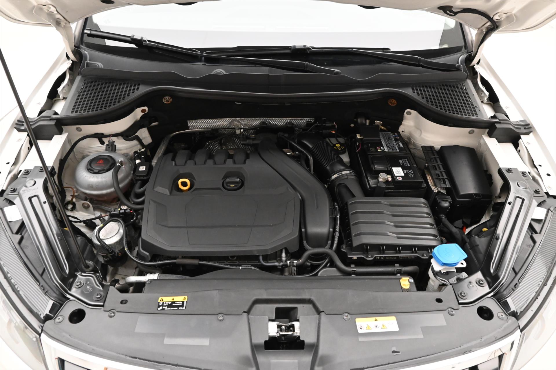 Main photo of the car Skoda Karoq 1.5 TSI 110 kW Ambition Towing Warranty up to 5 years (9)