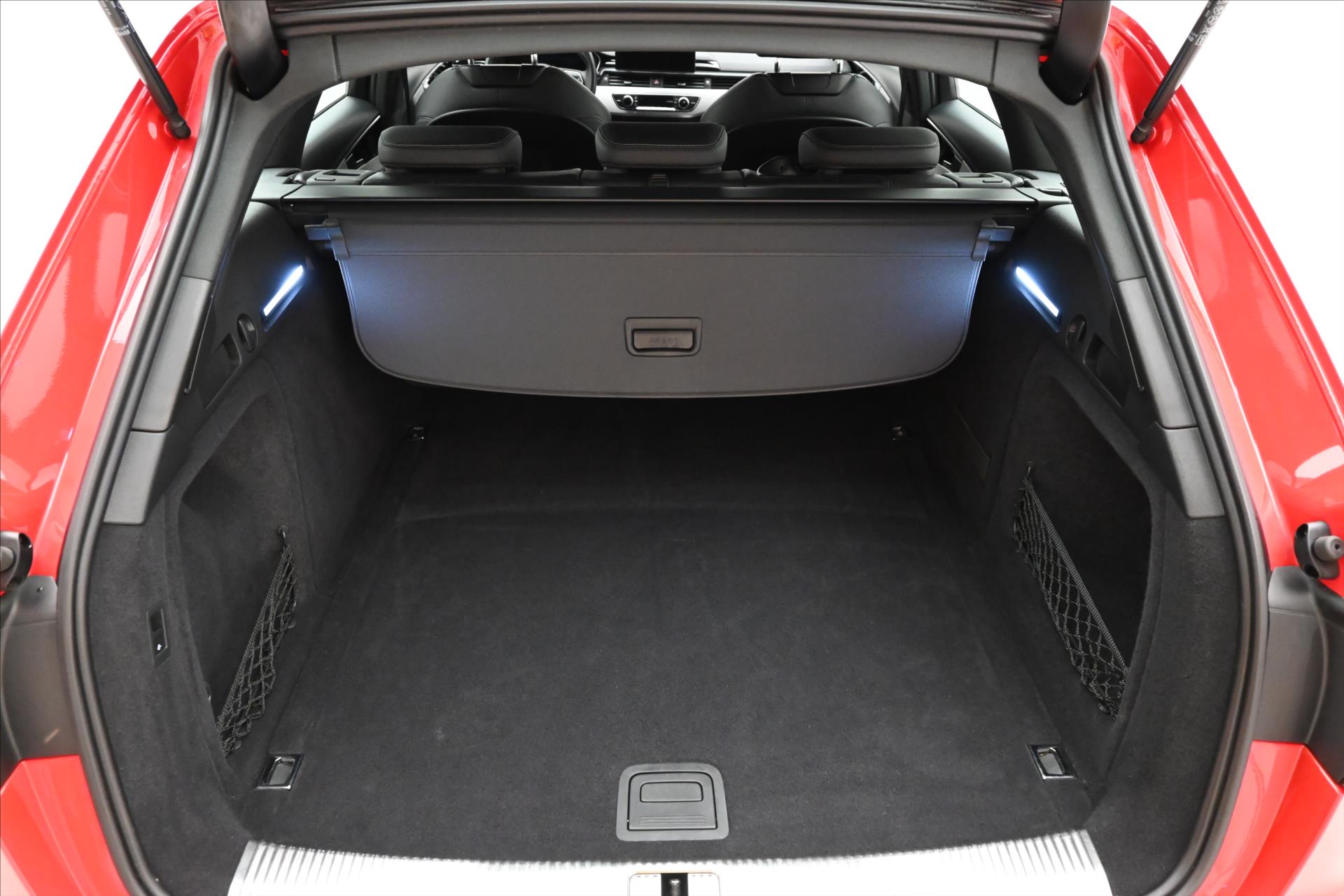 Main photo of the car Audi A4 2,0 40TDI 150kW QUATTRO S-LINE Záruka až 5 let (11)