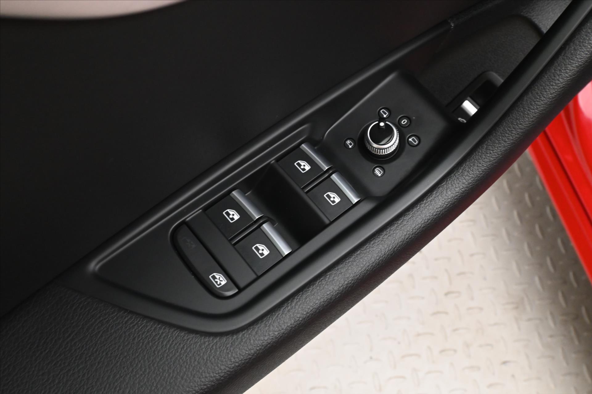 Hlavní fotografie vozu Audi A4 2,0 40TDI 150kW QUATTRO S-LINE Záruka až 5 let (26)