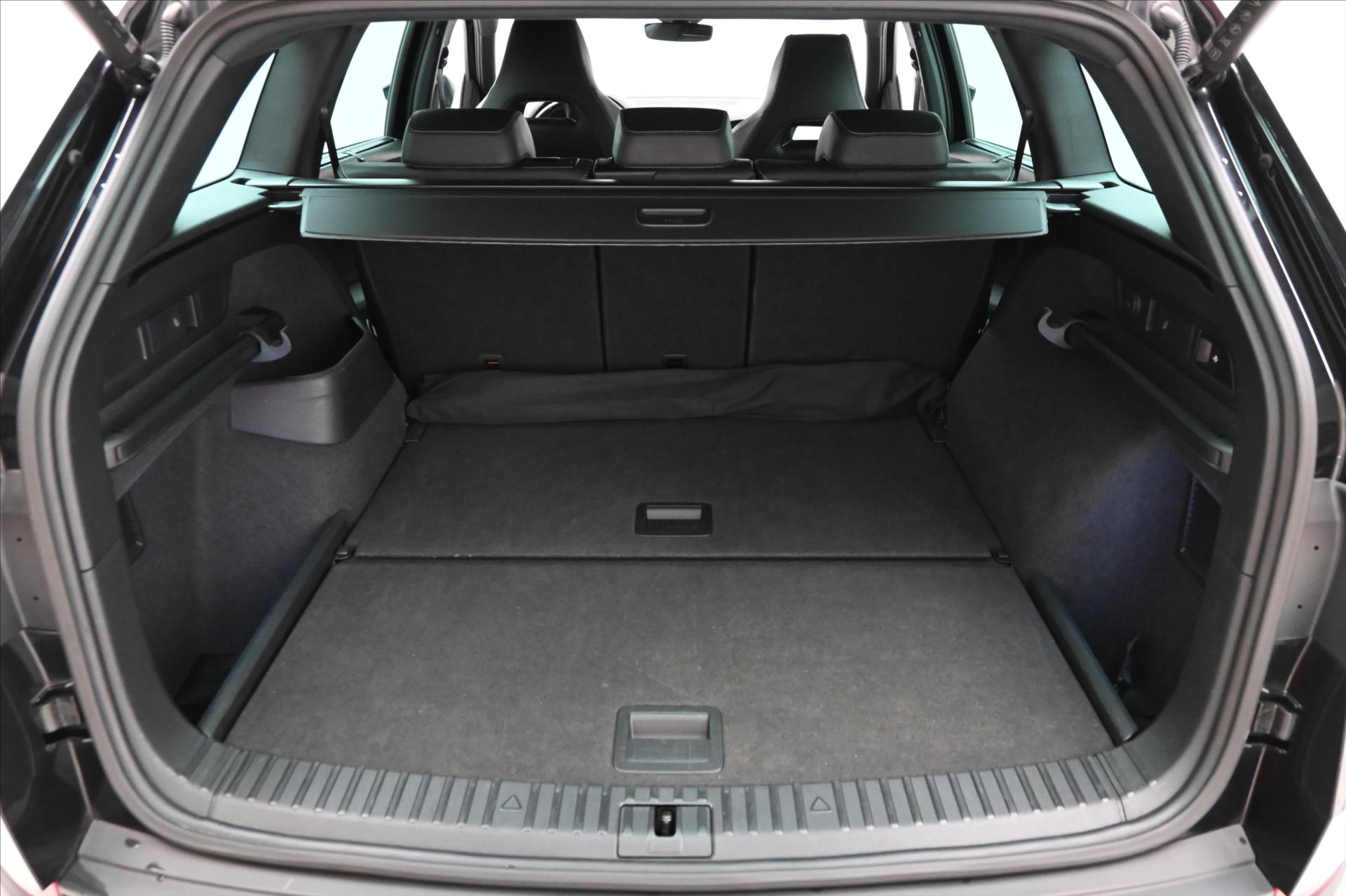 Main photo of the car Skoda Kodiaq 2,0 TDI 147kW DSG 4x4 Sport LINE Záruka až 5 let (10)