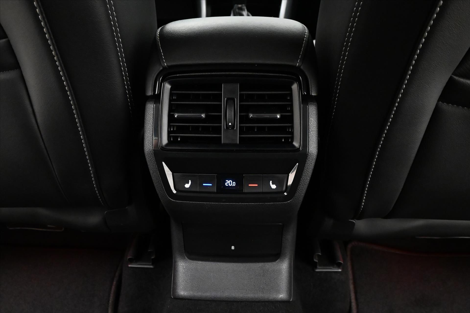 Main photo of the car Skoda Kodiaq 2,0 TDI 147kW DSG 4x4 Sport LINE Záruka až 5 let (22)