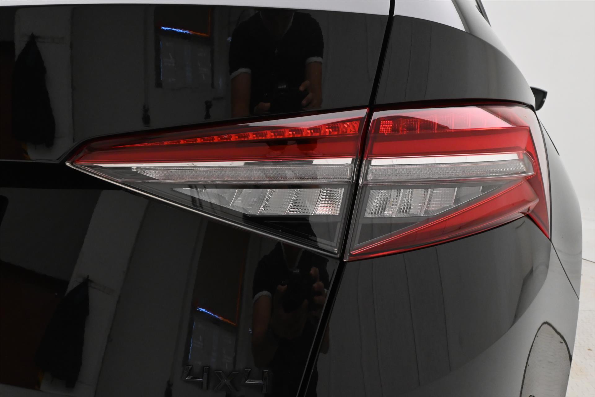 Main photo of the car Skoda Kodiaq 2,0 TDI 147kW DSG 4x4 Sport LINE Záruka až 5 let (32)