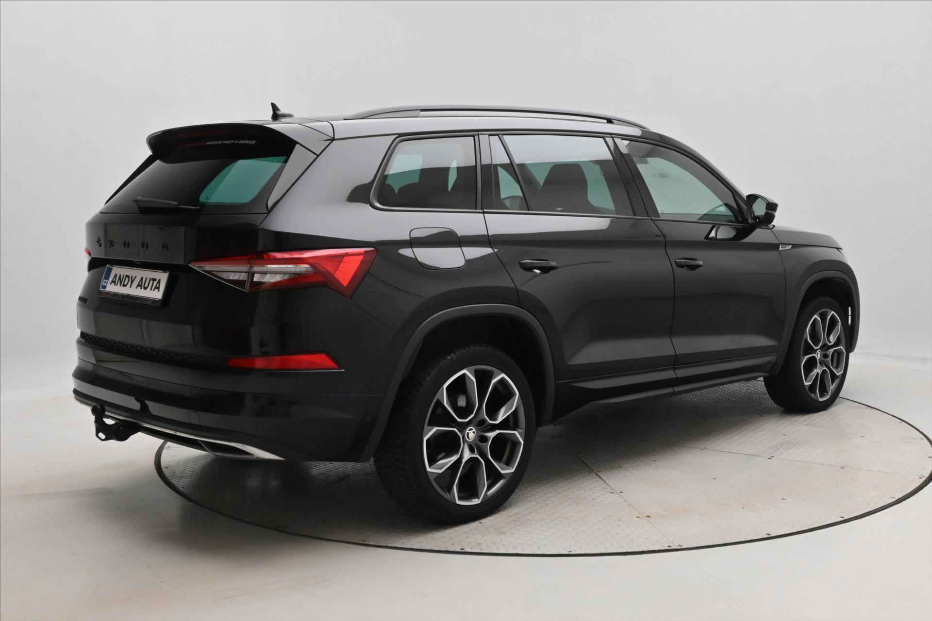Main photo of the car Skoda Kodiaq 2,0 TDI 147kW DSG 4x4 Sport LINE Záruka až 5 let (5)
