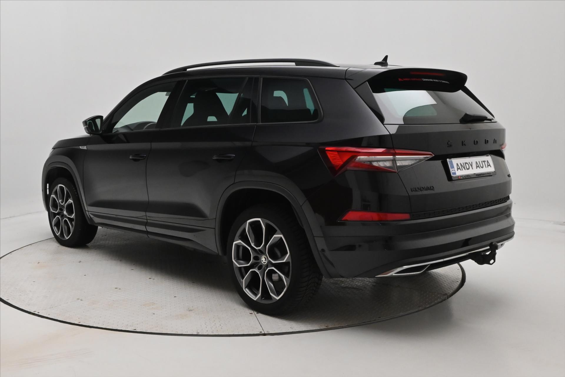 Main photo of the car Skoda Kodiaq 2,0 TDI 147kW DSG 4x4 Sport LINE Záruka až 5 let (7)