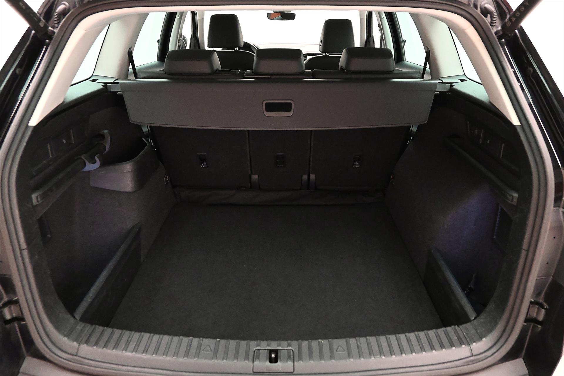 Hlavní fotografie vozu Škoda Kodiaq 2,0 TDI 147kW DSG L&K Záruka až 5 let (10)