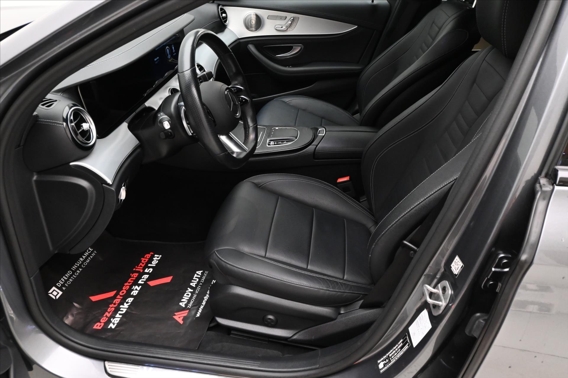 Hlavní fotografie vozu Mercedes-Benz Třídy E 2,0 300de 225kW 4Matic SoH 97% Záruka až 5 let (14)