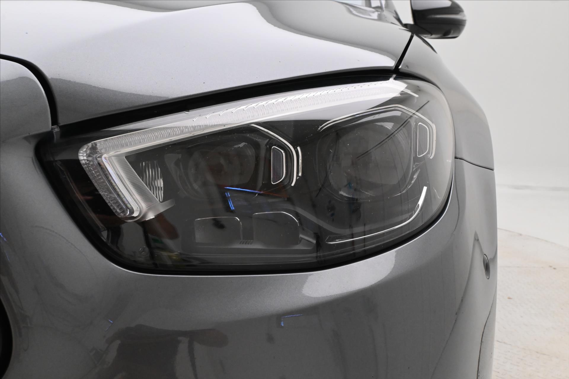 Hlavní fotografie vozu Mercedes-Benz Třídy E 2,0 300de 225kW 4Matic SoH 97% Záruka až 5 let (29)