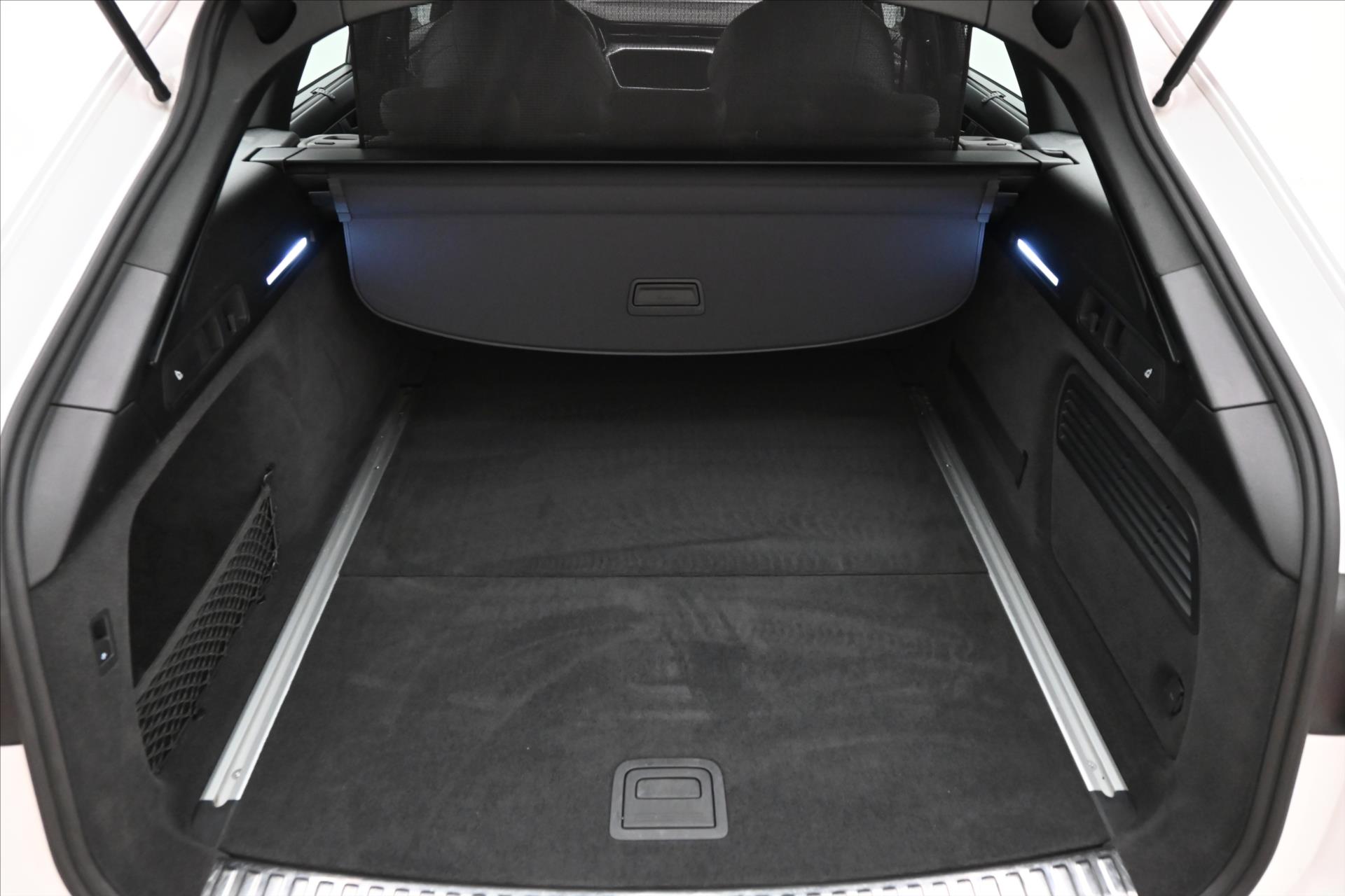 Main photo of the car Audi A6 3,0 TDI 210 kW QUATTRO S-LINE Záruka až 5 let (10)