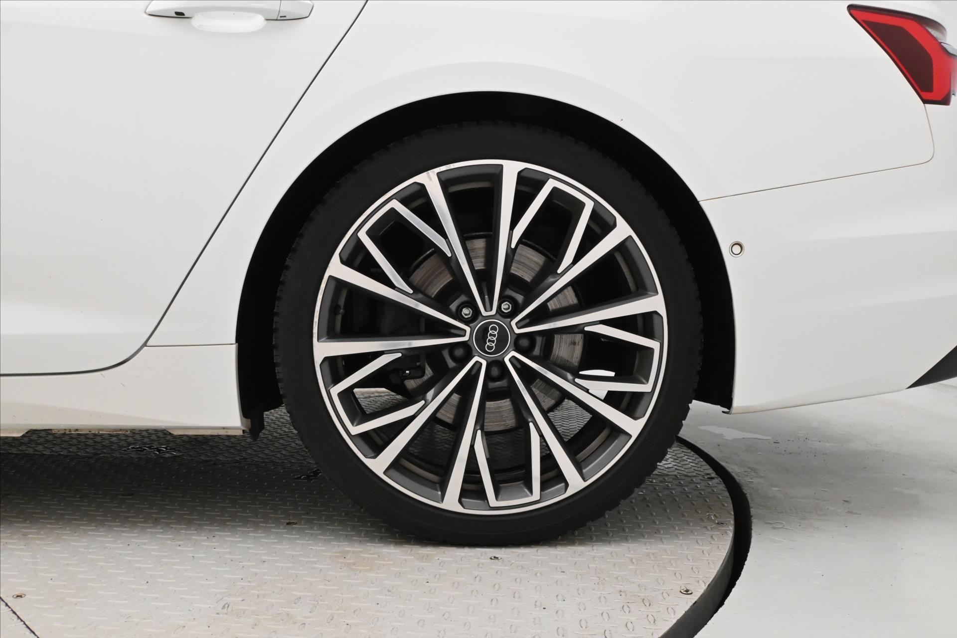 Main photo of the car Audi A6 3,0 TDI 210 kW QUATTRO S-LINE Záruka až 5 let (32)