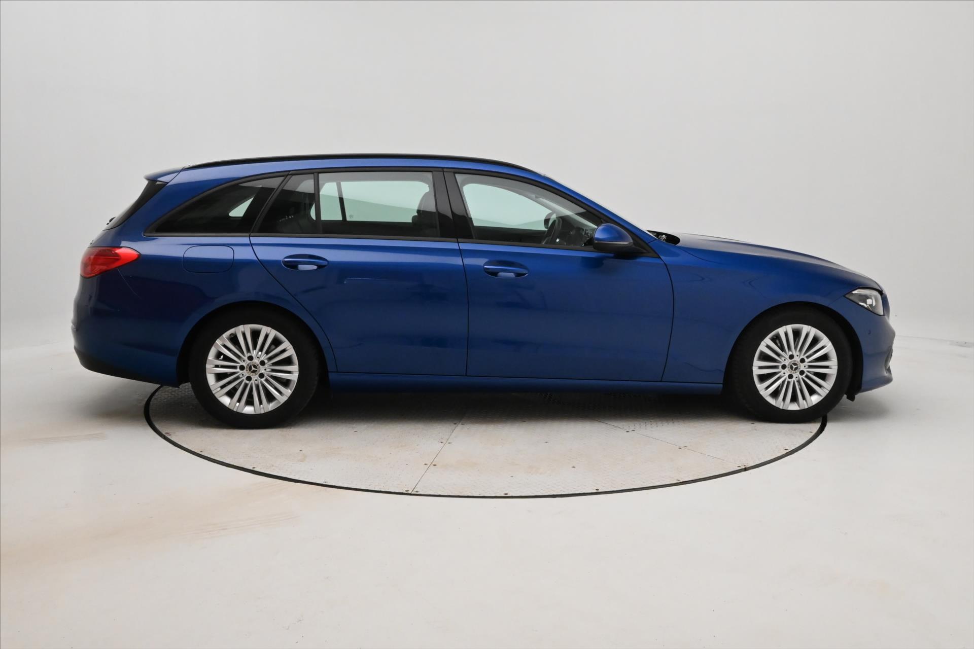 Main photo of the car Mercedes-Benz Class c 2,0 220d 147kW 4MATIC AVANTGARDE Záruka až 5 let (4)