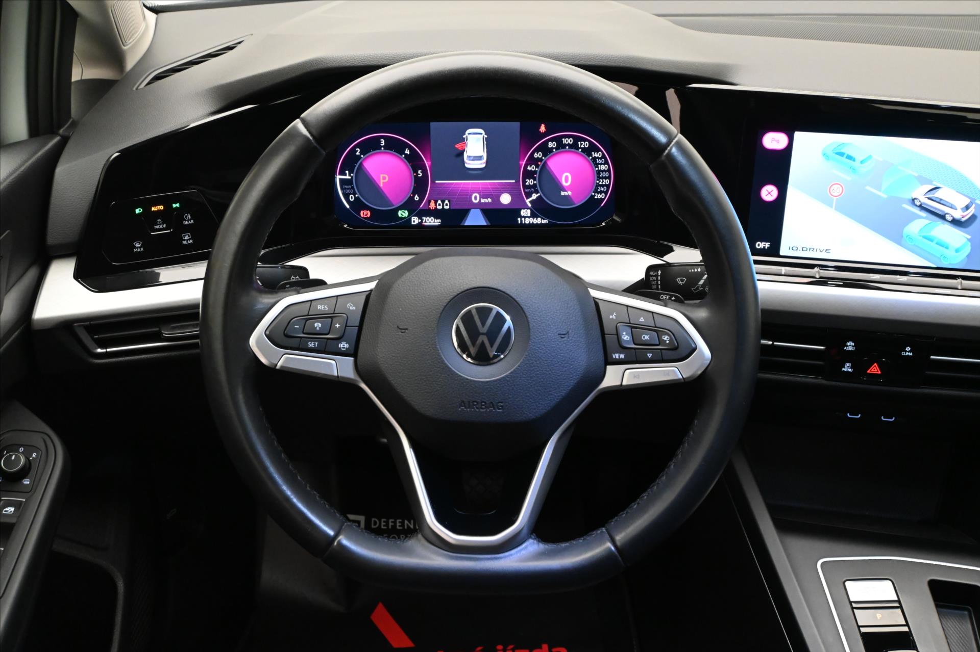 Hlavní fotografie vozu Volkswagen Golf 2,0 TDI 85 kW DSG Life Záruka až 5 let (18)