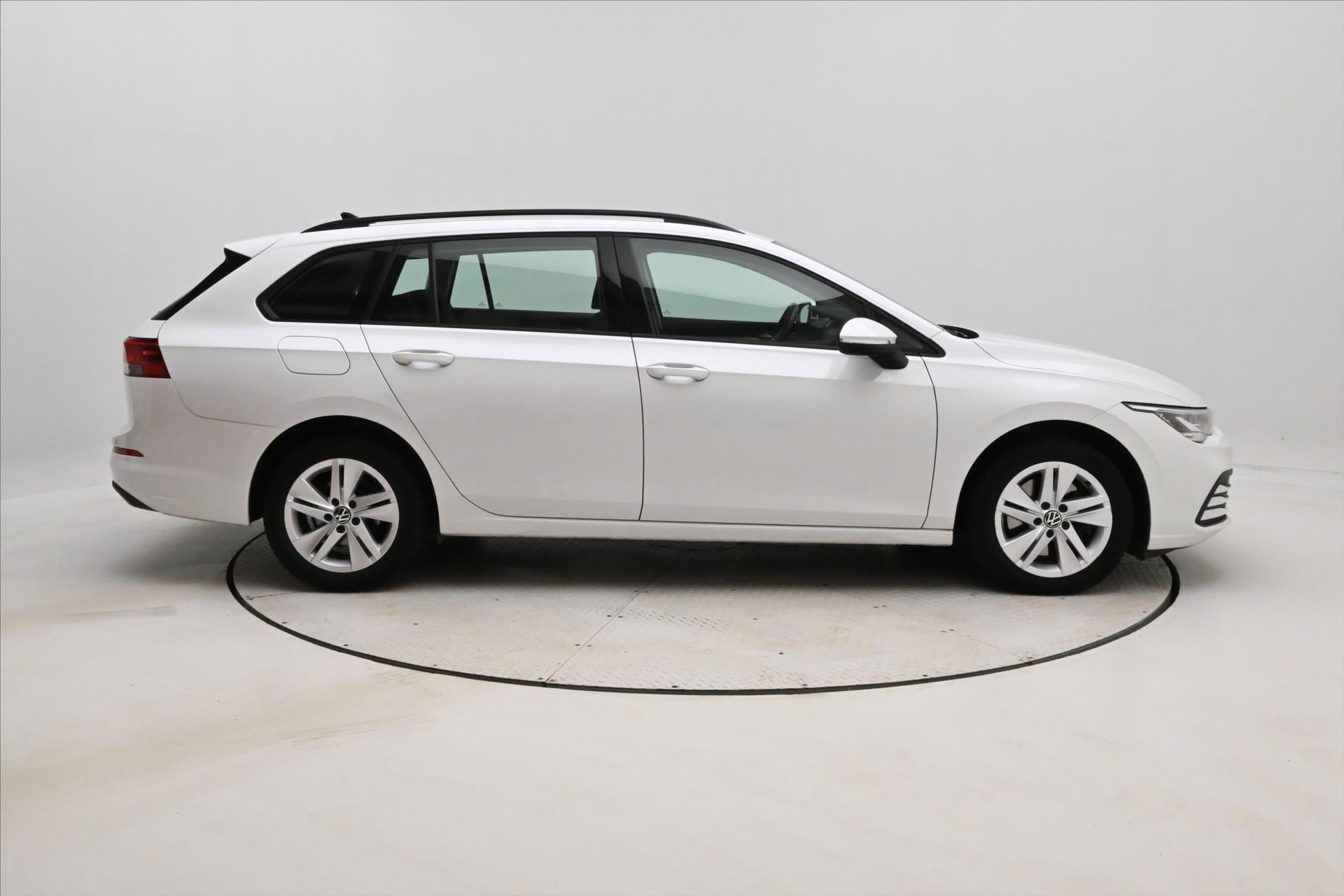 Hlavní fotografie vozu Volkswagen Golf 2,0 TDI 85kW DSG Life Záruka až 5 let (5)