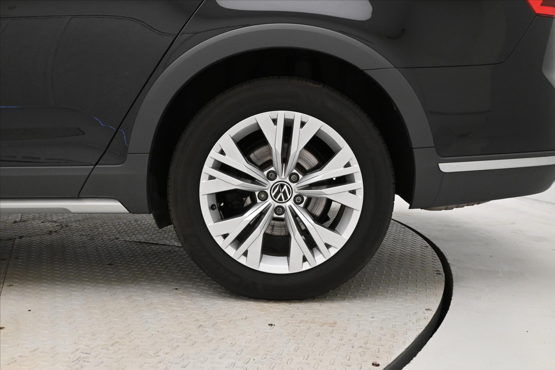 Hlavní fotografie vozu Volkswagen Passat 2,0 TDI 147kW Alltrack DSG 4Motion Záruka až 5 let (32)