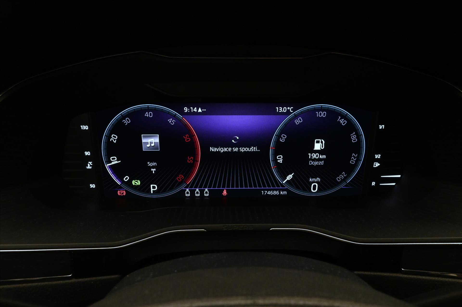 Hlavní fotografie vozu Škoda Superb 2,0 TDI 110kW DSG Style Záruka až 5 let (13)