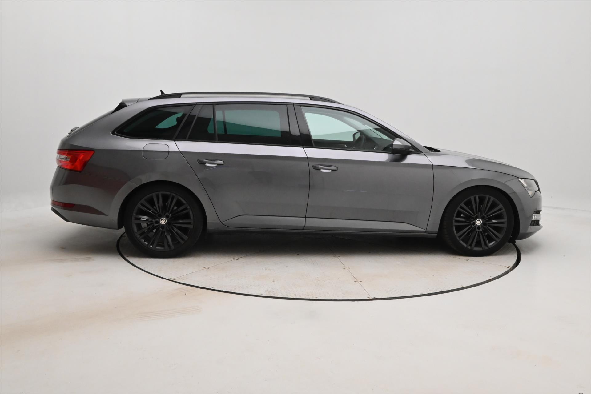 Hlavní fotografie vozu Škoda Superb 2,0 TDI 110kW DSG Style Záruka až 5 let (4)