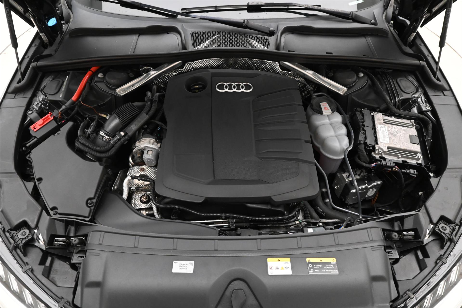 Hlavní fotografie vozu Audi A4 2,0 TDI 150 kW QUATTRO Záruka až 5 let (9)