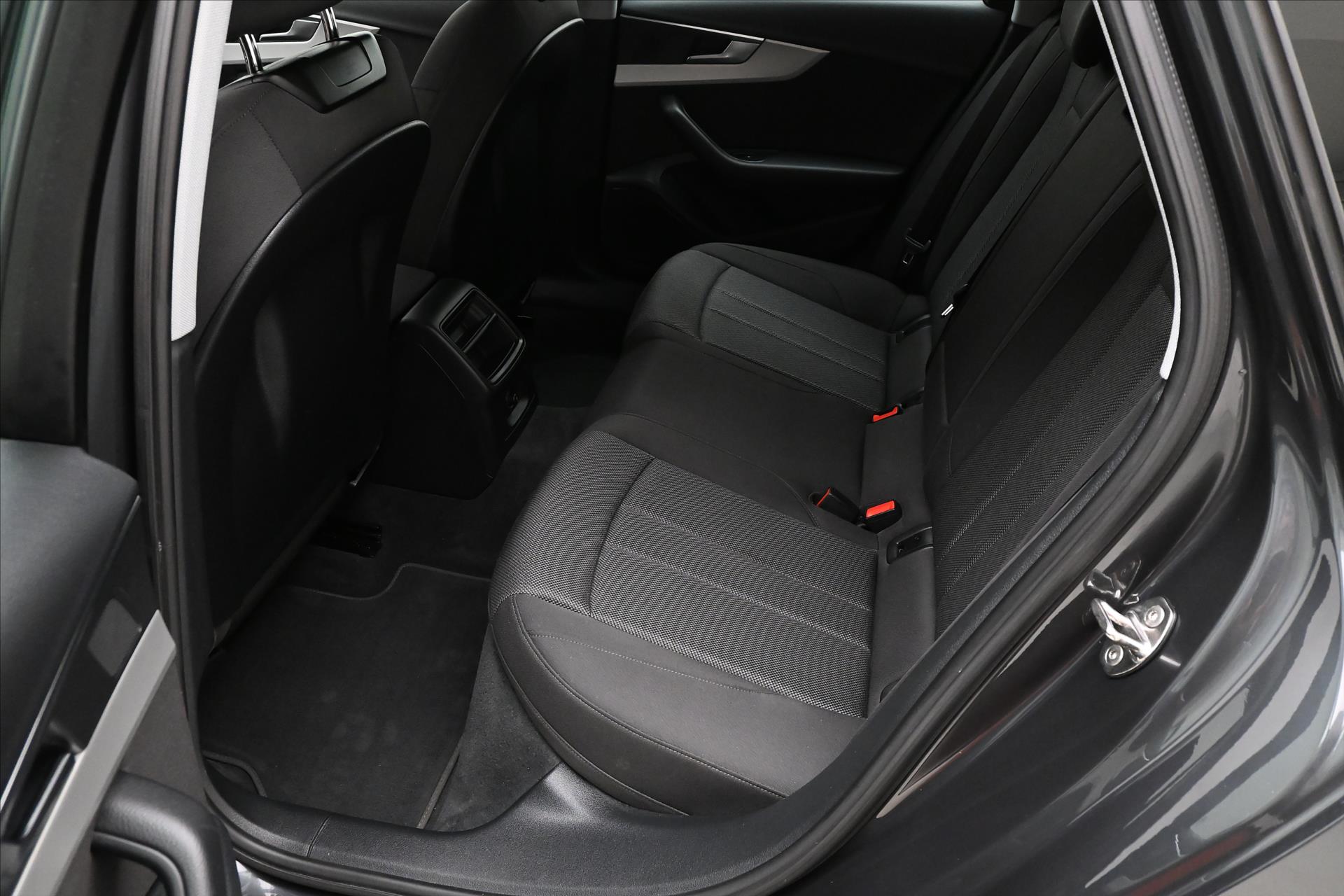 Hlavní fotografie vozu Audi A4 Avant 2,0 TDI 120kW DSG Avant Záruka až 5 let (14)