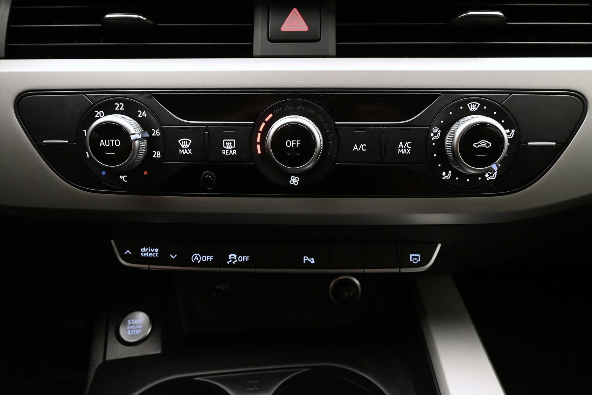 Hlavní fotografie vozu Audi A4 Avant 2,0 TDI 120kW DSG Avant Záruka až 5 let (21)