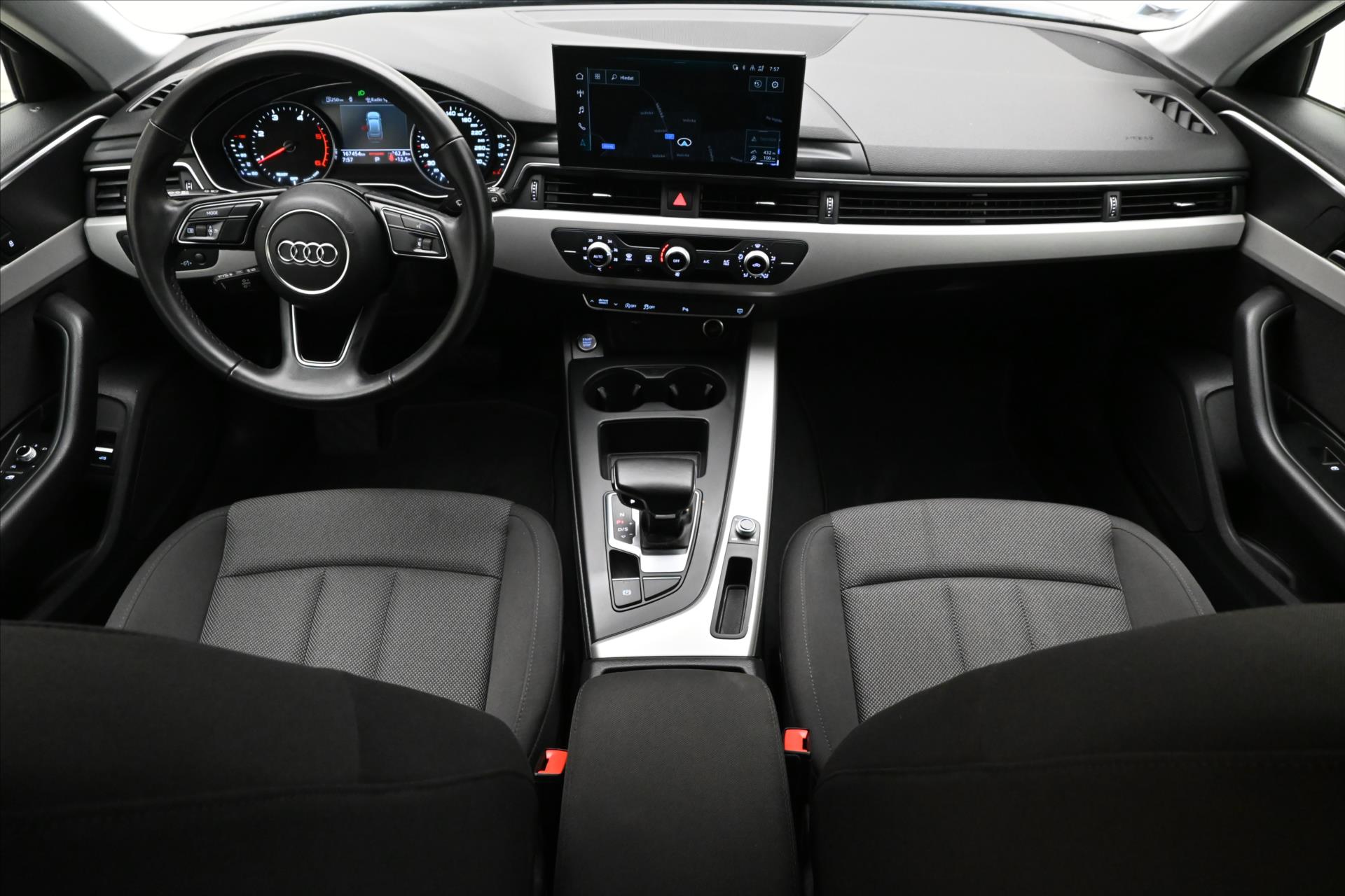 Hlavní fotografie vozu Audi A4 2,0 TDI 120kW DSG Avant Záruka až 5 let (16)