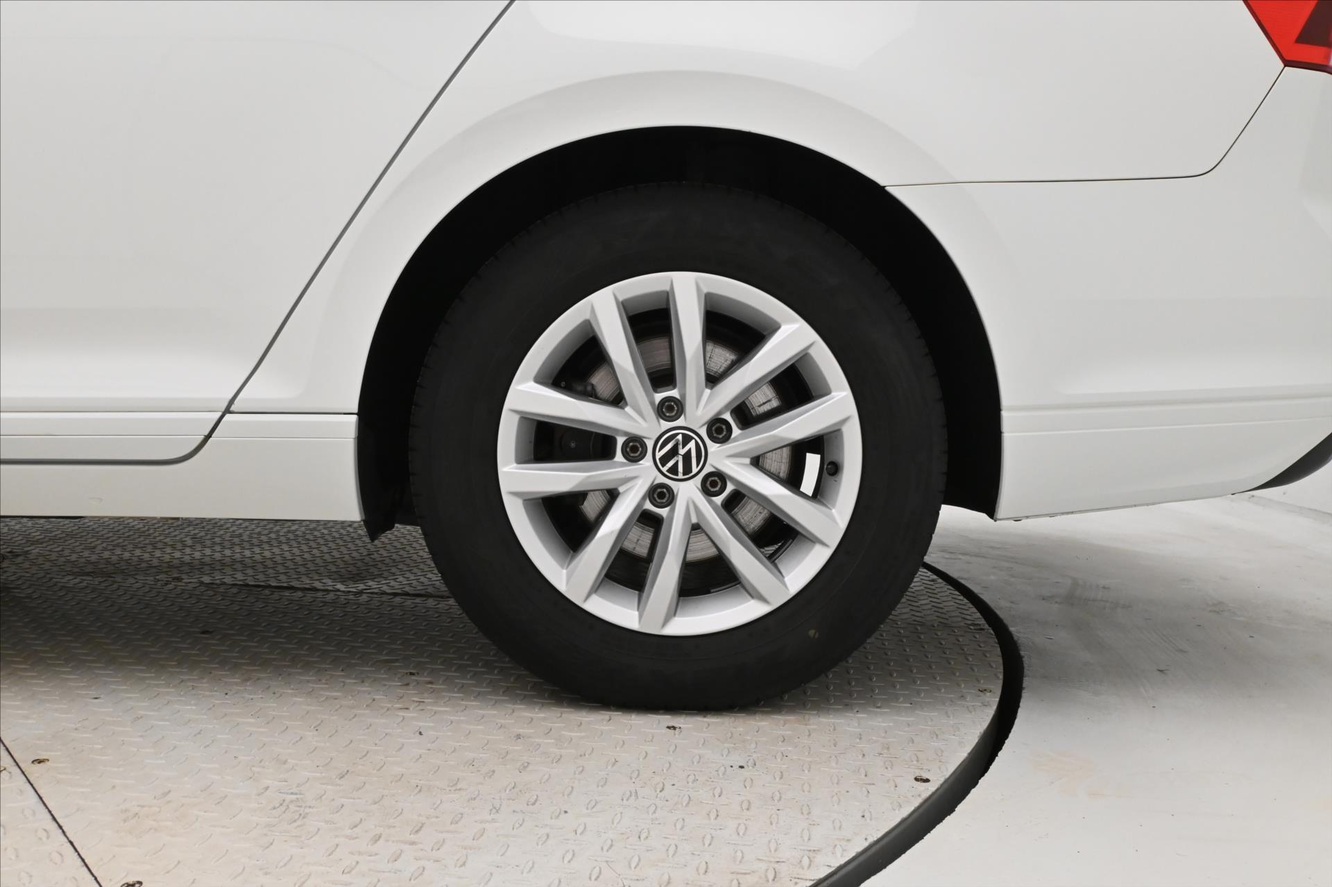 Hlavní fotografie vozu Volkswagen Passat 2,0 TDI 110kW Business Záruka až 5 let (31)