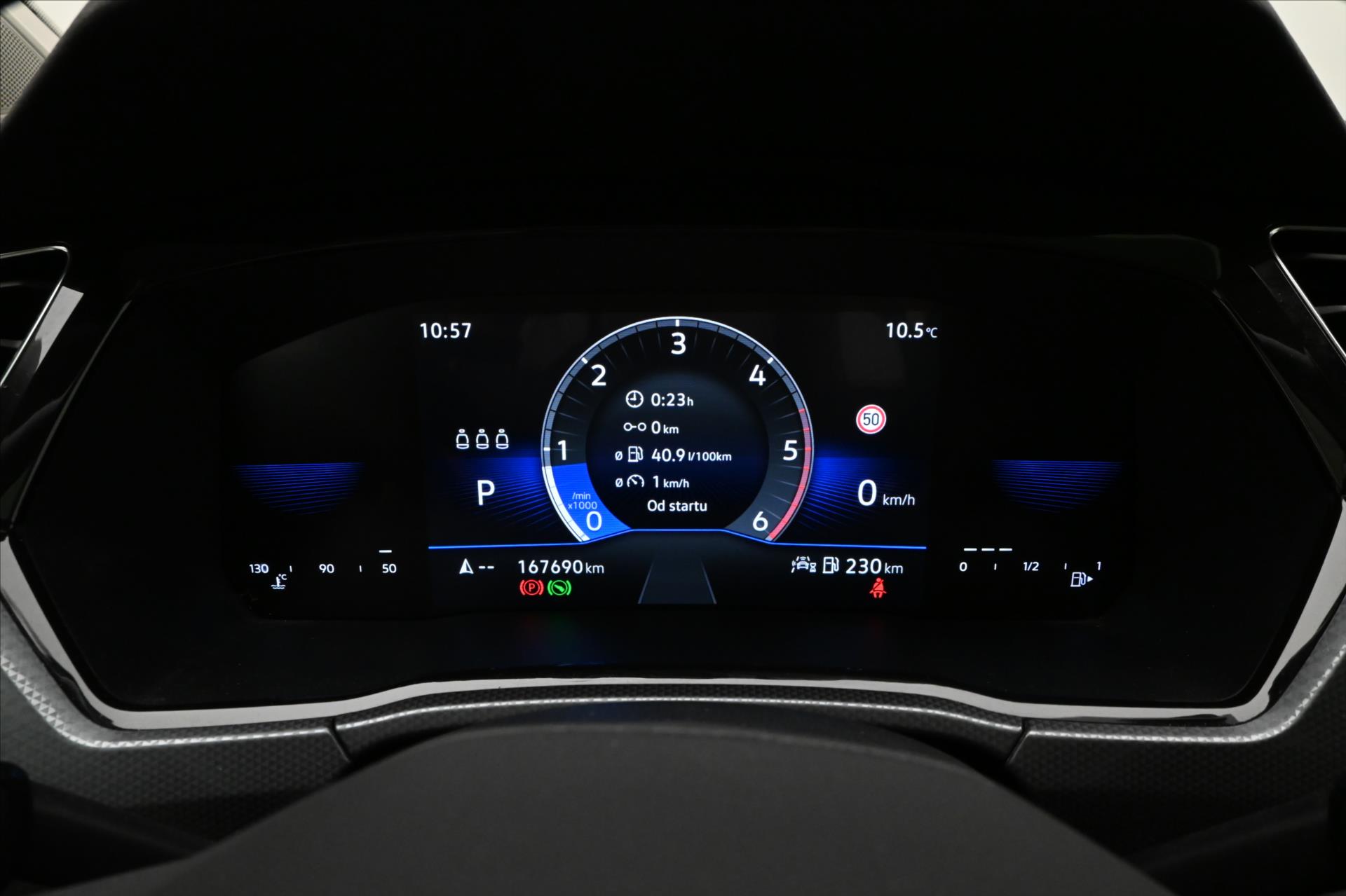 Main photo of the car Volkswagen Touran 2,0 TDI 110kW Active Záruka až 5 let (14)