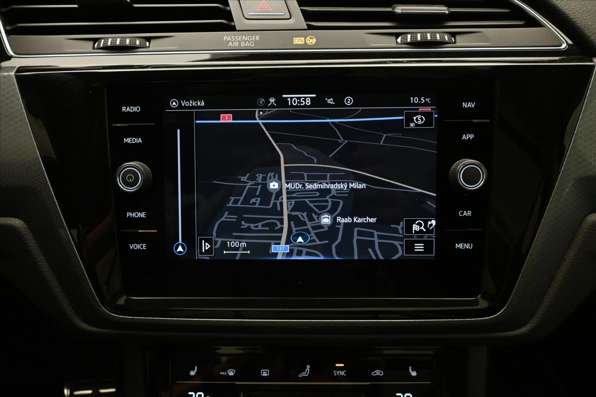 Main photo of the car Volkswagen Touran 2,0 TDI 110kW Active Záruka až 5 let (18)