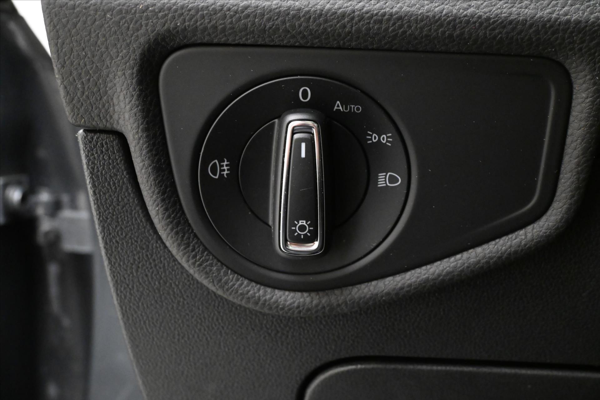 Main photo of the car Volkswagen Touran 2,0 TDI 110kW Active Záruka až 5 let (21)