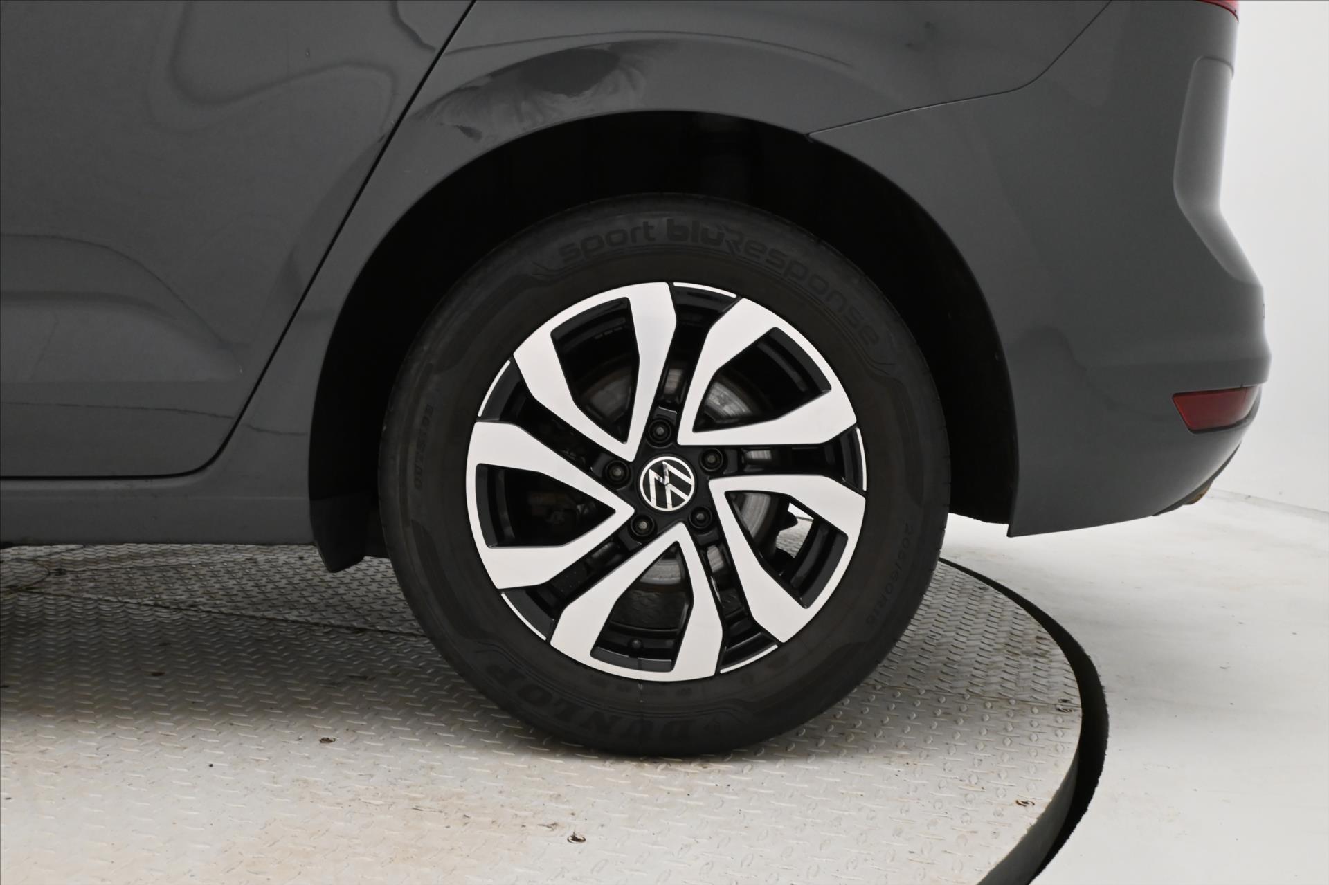 Main photo of the car Volkswagen Touran 2,0 TDI 110kW Active Záruka až 5 let (24)